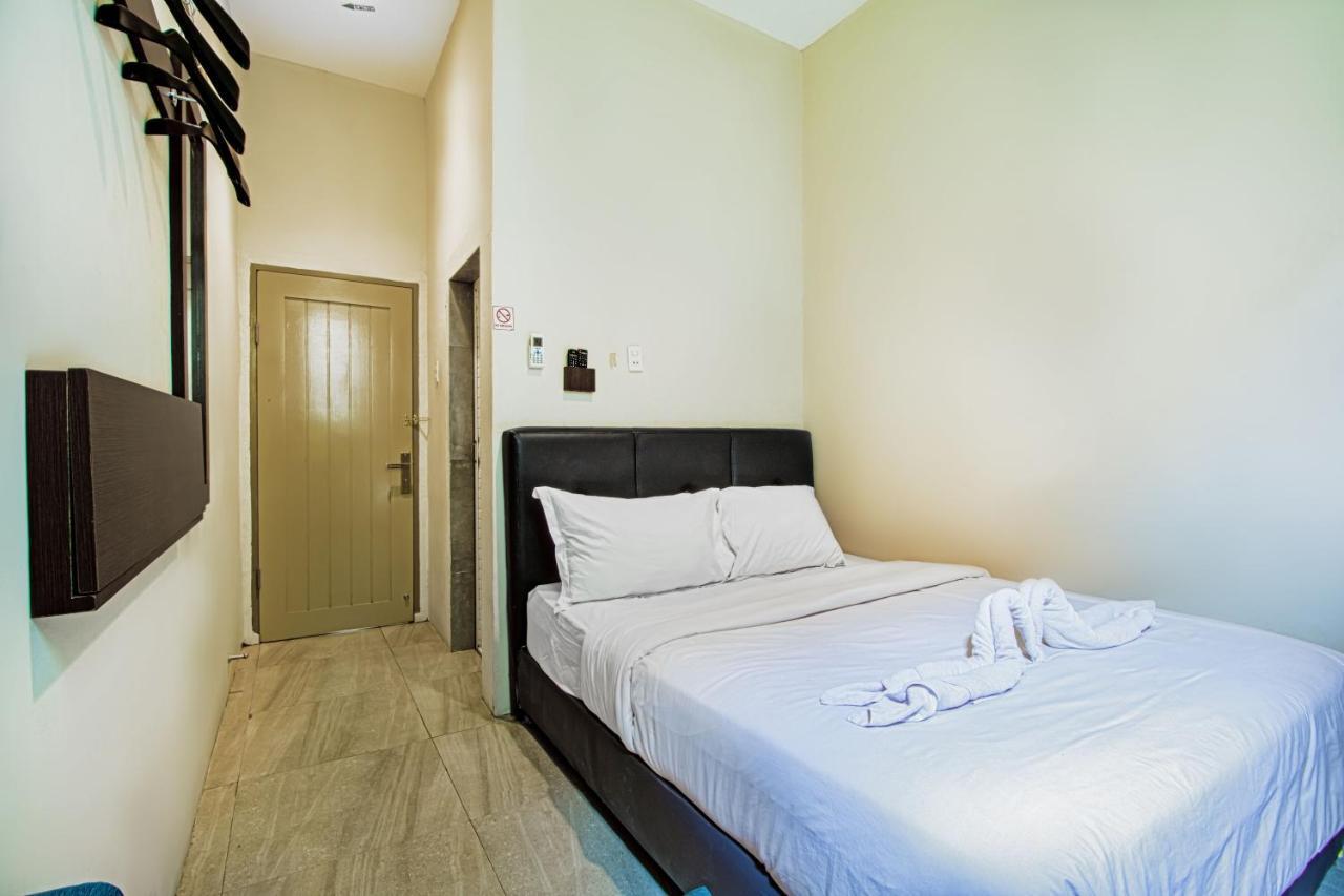 Vosstel Guest House Медан Экстерьер фото